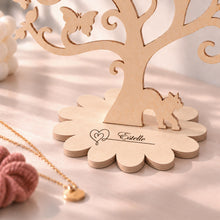 Charger l'image dans la galerie, Détail du socle personnalisé de l’arbre à bijoux fleurs et oiseaux en bois de peuplier