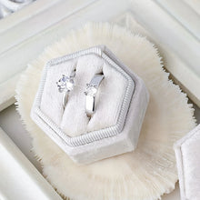 Charger l'image dans la galerie, Boite à alliances en velours