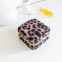 Charger l'image dans la galerie, Boîte à bijoux de voyage léopard foncé