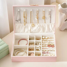 Charger l'image dans la galerie, Boîte à bijoux nœud coquette en cuir rose