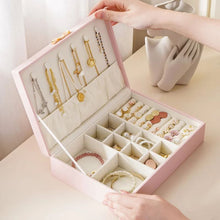 Charger l'image dans la galerie, Boîte à bijoux nœud coquette en cuir rose