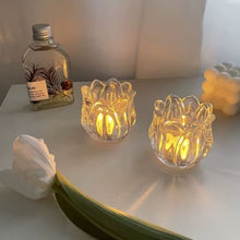 Charger l'image dans la galerie, Bougeoirs tulipe en verre