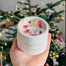 Charger l'image dans la galerie, Bougie parfumée florale personnalisation 2 mèches crépitantes