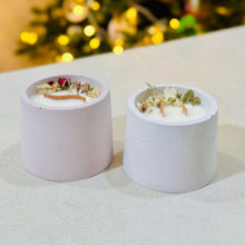 Charger l'image dans la galerie, Bougies parfumées & fleuries 2 mèches ou mèche vague rose et blanc