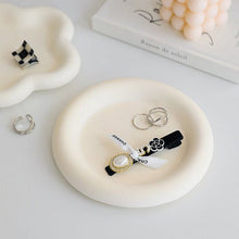 Charger l'image dans la galerie, Coupelle à bijoux aesthetic en gypse • Gypse