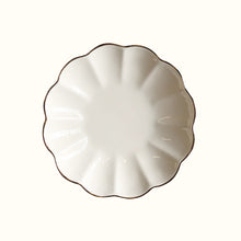 Charger l'image dans la galerie, Coupelle à bijoux fleur rétro en céramique