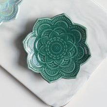 Charger l'image dans la galerie, Coupelle à bijoux mandala • Vert • Céramique