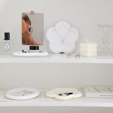 Charger l'image dans la galerie, Coupelle bijoux aesthetic fleur en céramique • Céramique