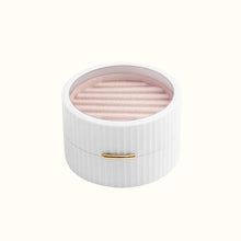 Charger l'image dans la galerie, Petite boite à bijoux de voyage romantique