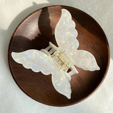 Charger l'image dans la galerie, Pince à cheveux papillon colorée blanc