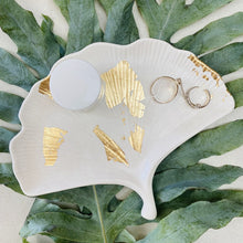 Charger l'image dans la galerie, Plateau gingko en jesmonite doré