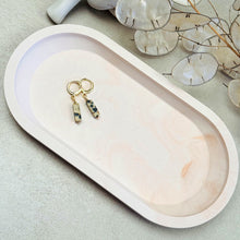 Charger l'image dans la galerie, Plateau bijoux ovale marbré en jesmonite