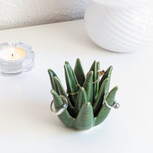 Charger l'image dans la galerie, Porte-bagues aloe vera en céramique