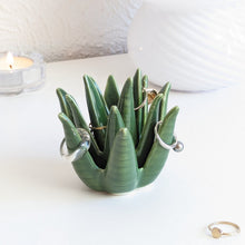 Charger l'image dans la galerie, Porte-bagues aloe vera en céramique