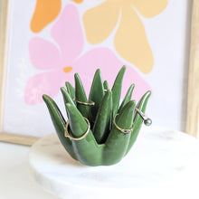 Charger l'image dans la galerie, Porte-bagues aloe vera en céramique