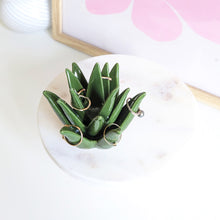 Charger l'image dans la galerie, Porte-bagues aloe vera en céramique