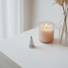 Charger l'image dans la galerie, Porte bague cône marbre gris