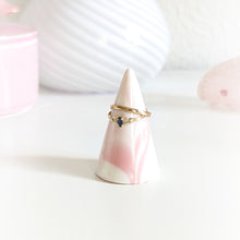 Charger l'image dans la galerie, Porte bague cône marbre rose