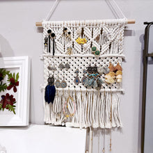 Charger l'image dans la galerie, Porte bijoux macramé bohème à suspendre • Bois • Coton