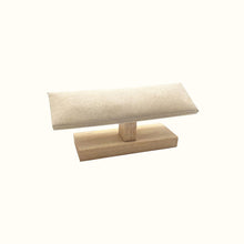 Charger l'image dans la galerie, Porte bracelets inclinés beige en bois