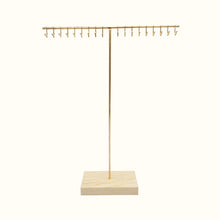 Charger l'image dans la galerie, Présentoir à colliers en bois et métal or • Rectangle
