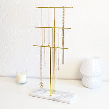 Charger l'image dans la galerie, Présentoir à bijoux design en marbre