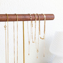 Charger l'image dans la galerie, Présentoir colliers et bracelets en bois