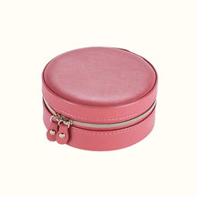 Charger l'image dans la galerie, Trousse à bijoux de voyage en cuir ronde • Rose foncé •