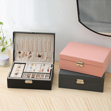 Charger l'image dans la galerie, Boîte à bijoux avec serrure en cuir • Cuir