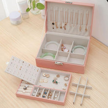 Charger l'image dans la galerie, Boîte à bijoux avec serrure en cuir • Cuir