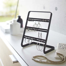 Charger l'image dans la galerie, Porte-bijoux design scandinave en métal • Noir • Métal