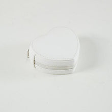 Charger l'image dans la galerie, Trousse de voyage bijoux cœur • Blanc