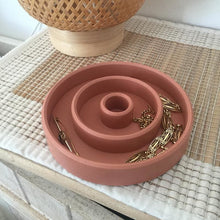 Charger l'image dans la galerie, Vide poches terracotta en jesmonite • Jesmonite