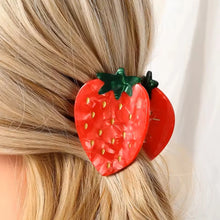 Charger l&#39;image dans la galerie, Barrette à cheveux fraise
