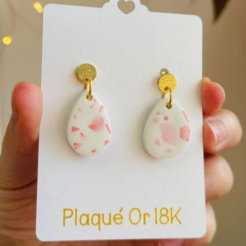 Boucles d’oreilles goutte terrazzo en plaqué or et jesmonite