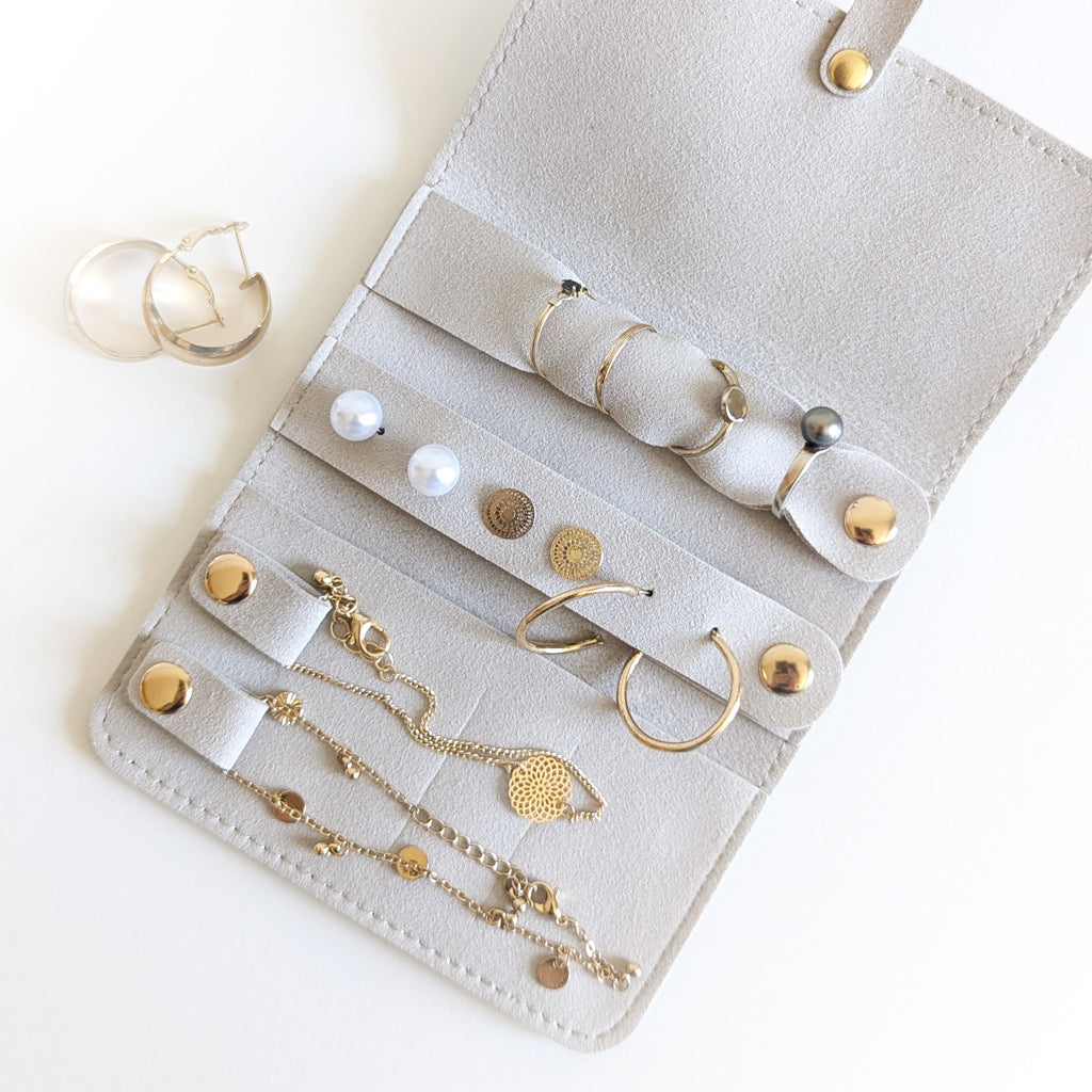 Boîtes à Bijoux Et Présentoirs Lolalet Plateau De Rangement De Bijoux Avec Couvercle, 35 Compartiments En Velours Pour Boucles D'oreilles, Bou00eete De Rangement Pour Tiroir, Beige Rangement Bijoux