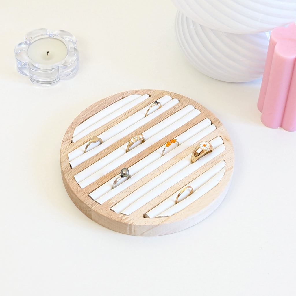 Porte bagues en bois rond blanc